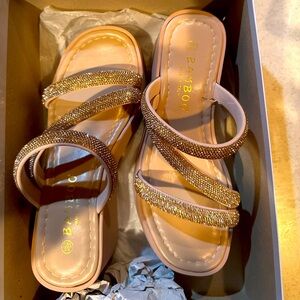NWT Rose Gold platform blingy sandals by Bamboo size 5-6